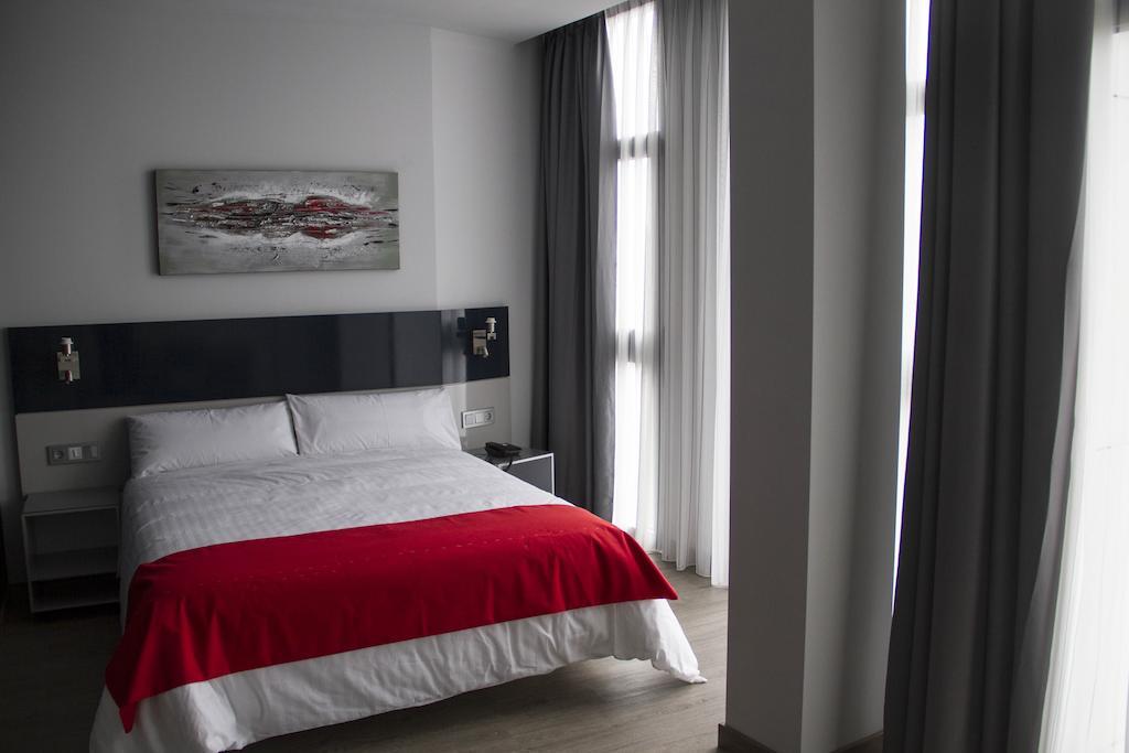Hotel Santa Eulalia Puertollano Zimmer foto